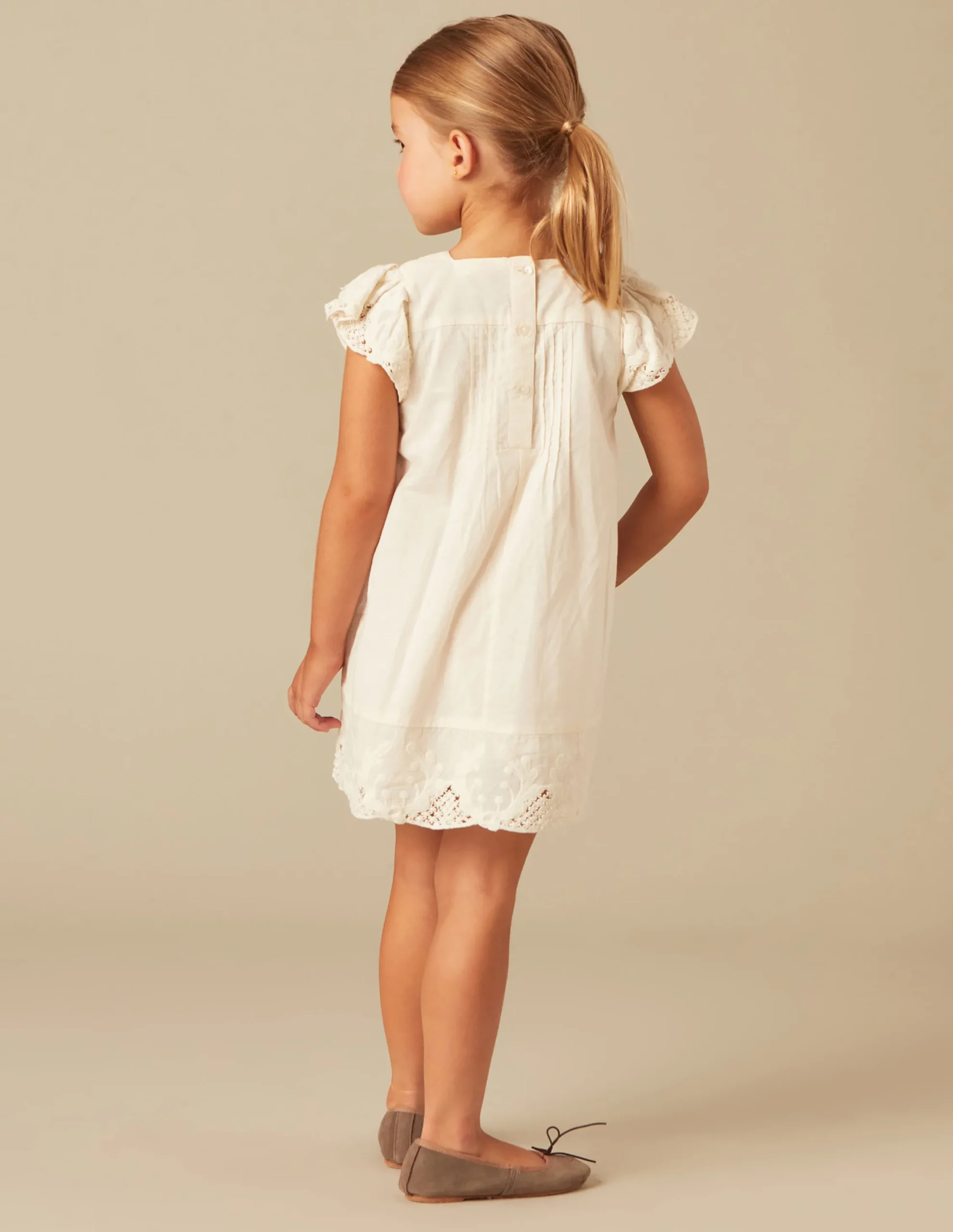 Nicoli Dresses<BEIGE PIN-TUCK DRESS Crudos