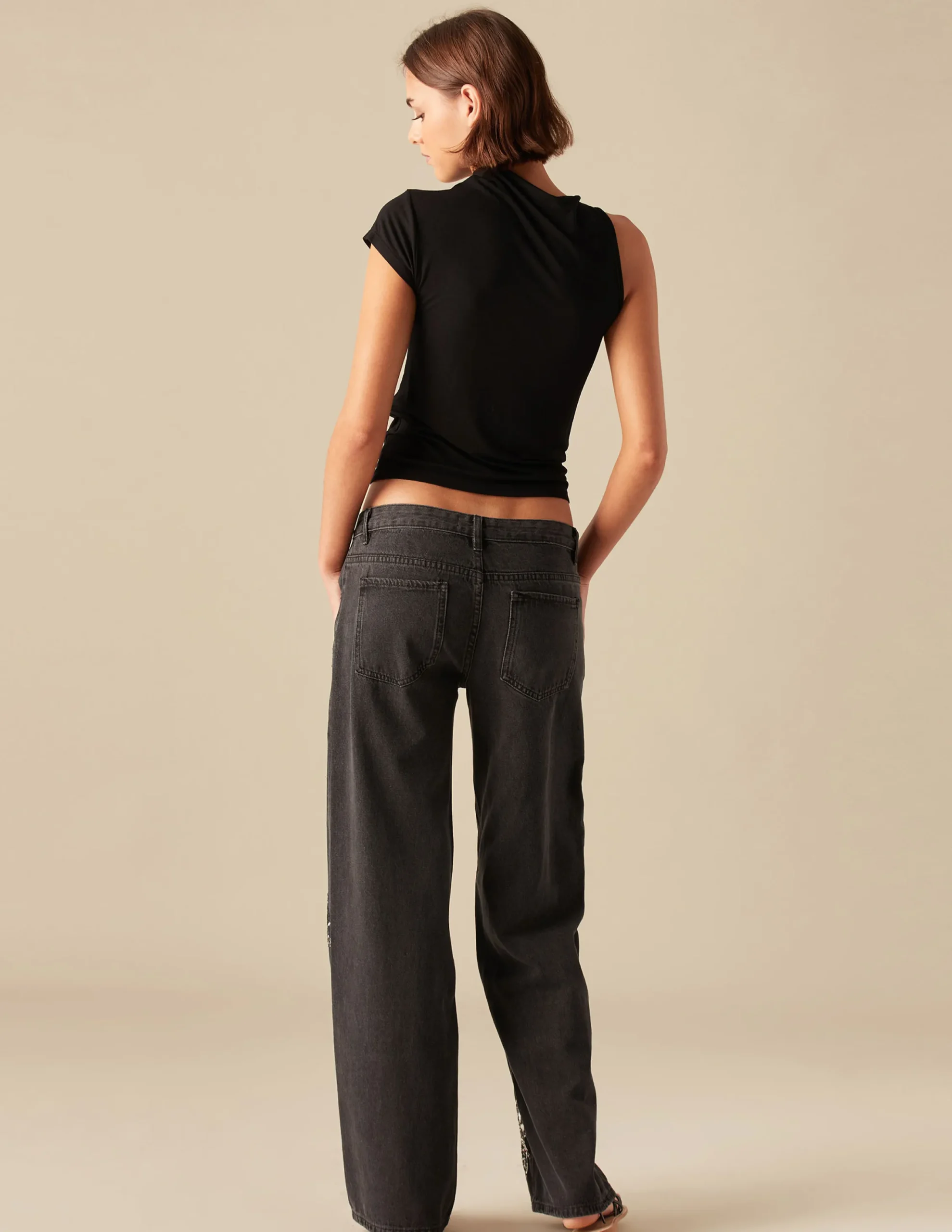 Nicoli Tops|T-shirts<BLACK ASYMMETRIC T-SHIRT Negros