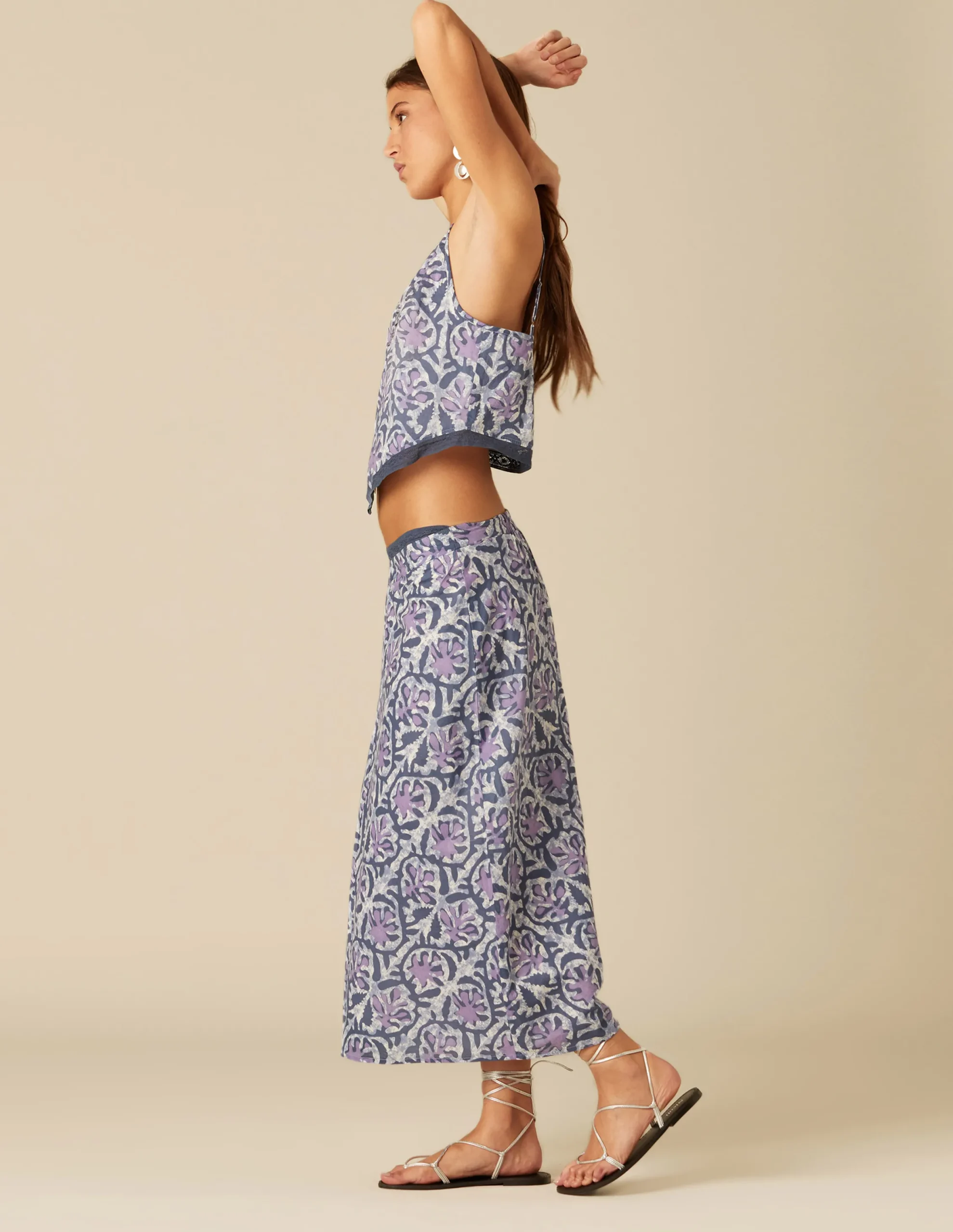 Nicoli Skirts<BLUE PRINTED SKIRT Rosas