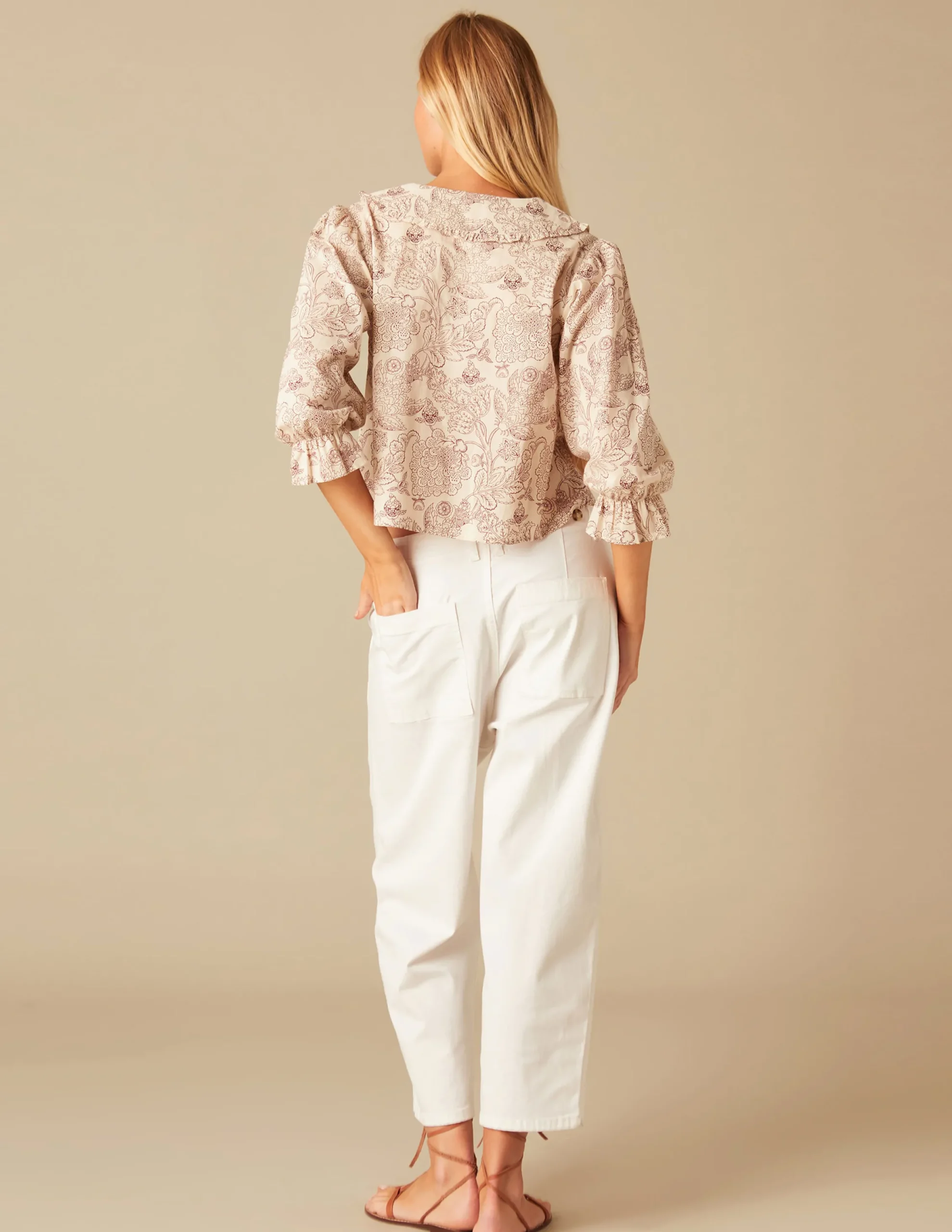 Nicoli Shirts & Blouses<BROWN FLOWER SHIRT Marrones
