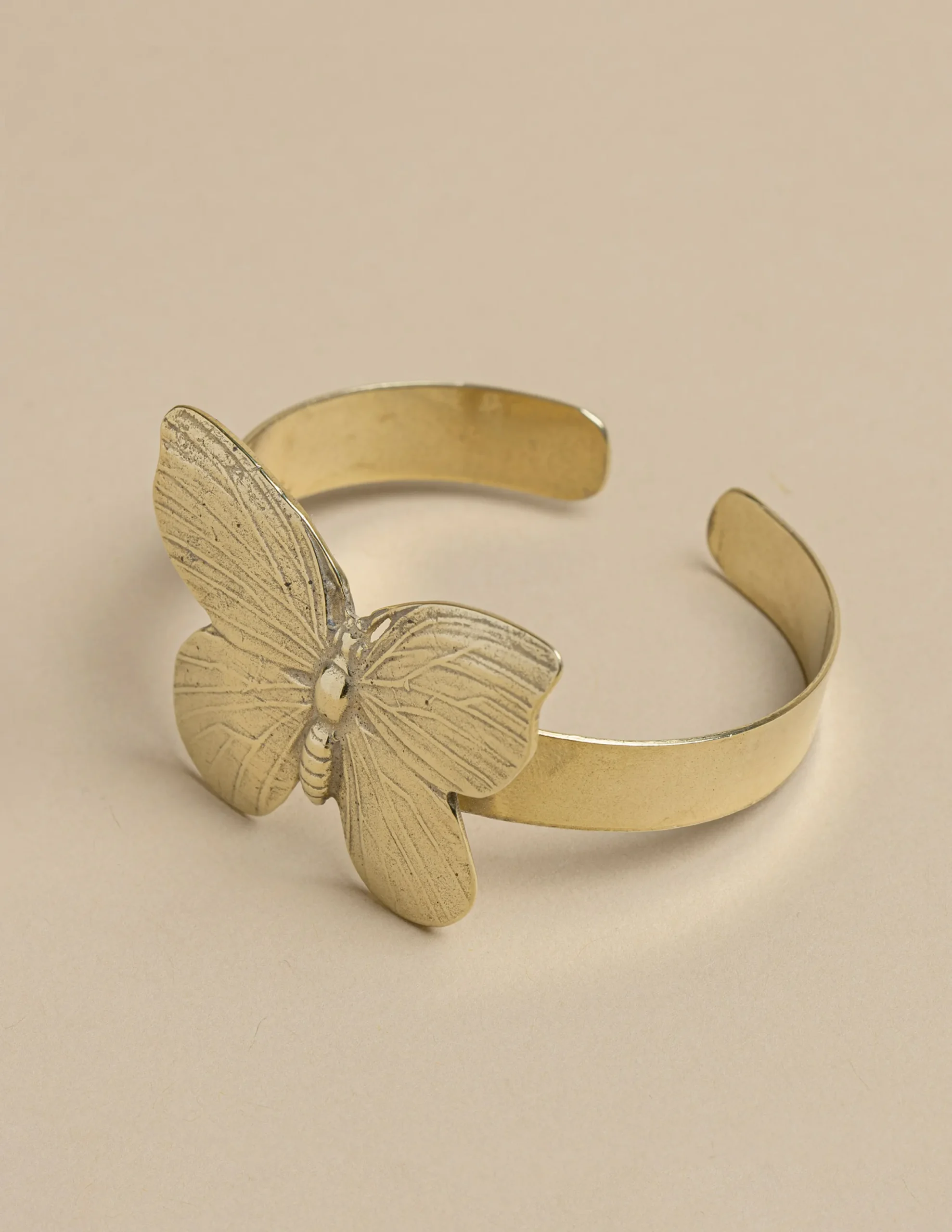 Nicoli Bracelets<GOLD BUTTERFLY BRACELET Dorados