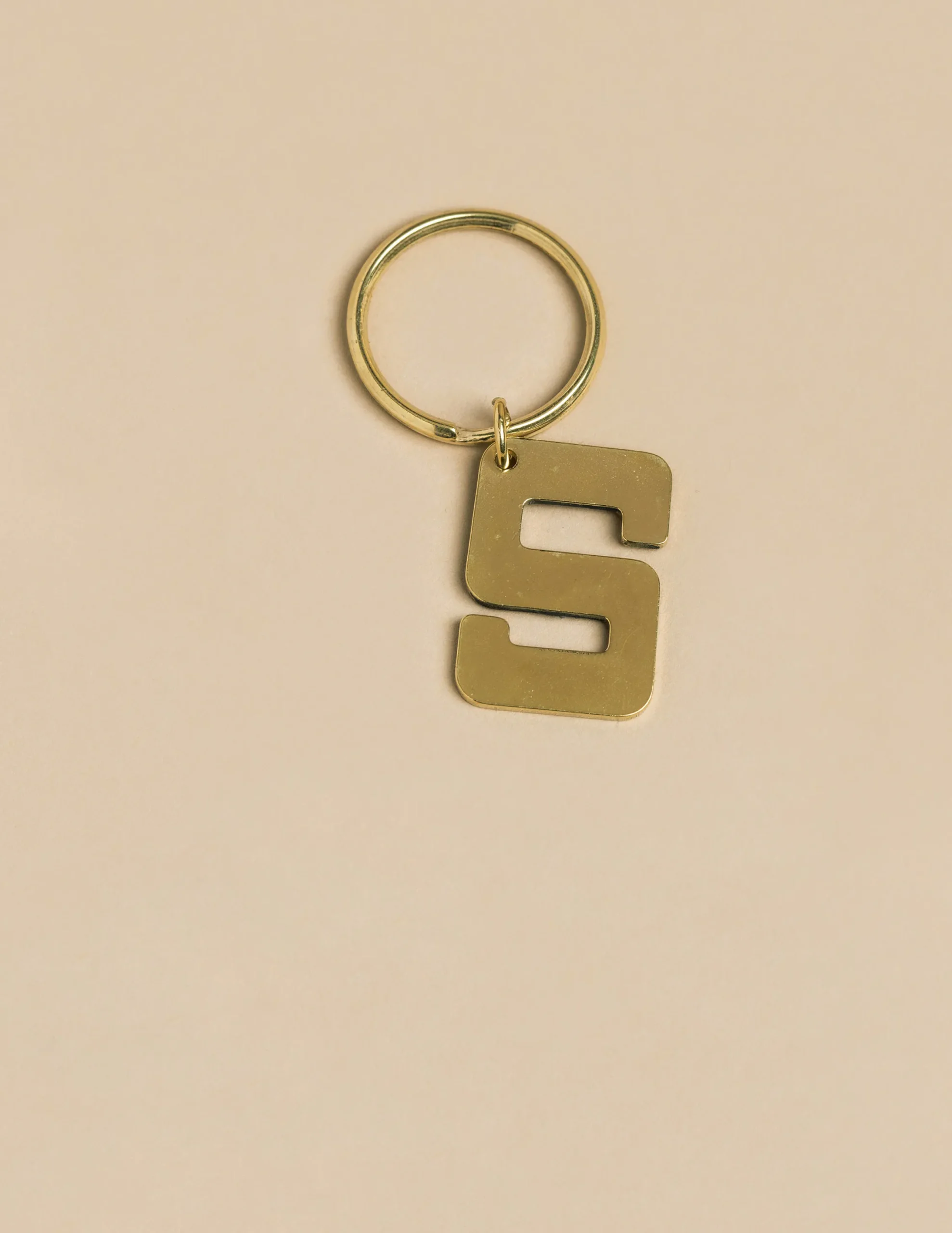 Nicoli Keychain|Keychain<GOLD "S" KEYCHAIN Dorados