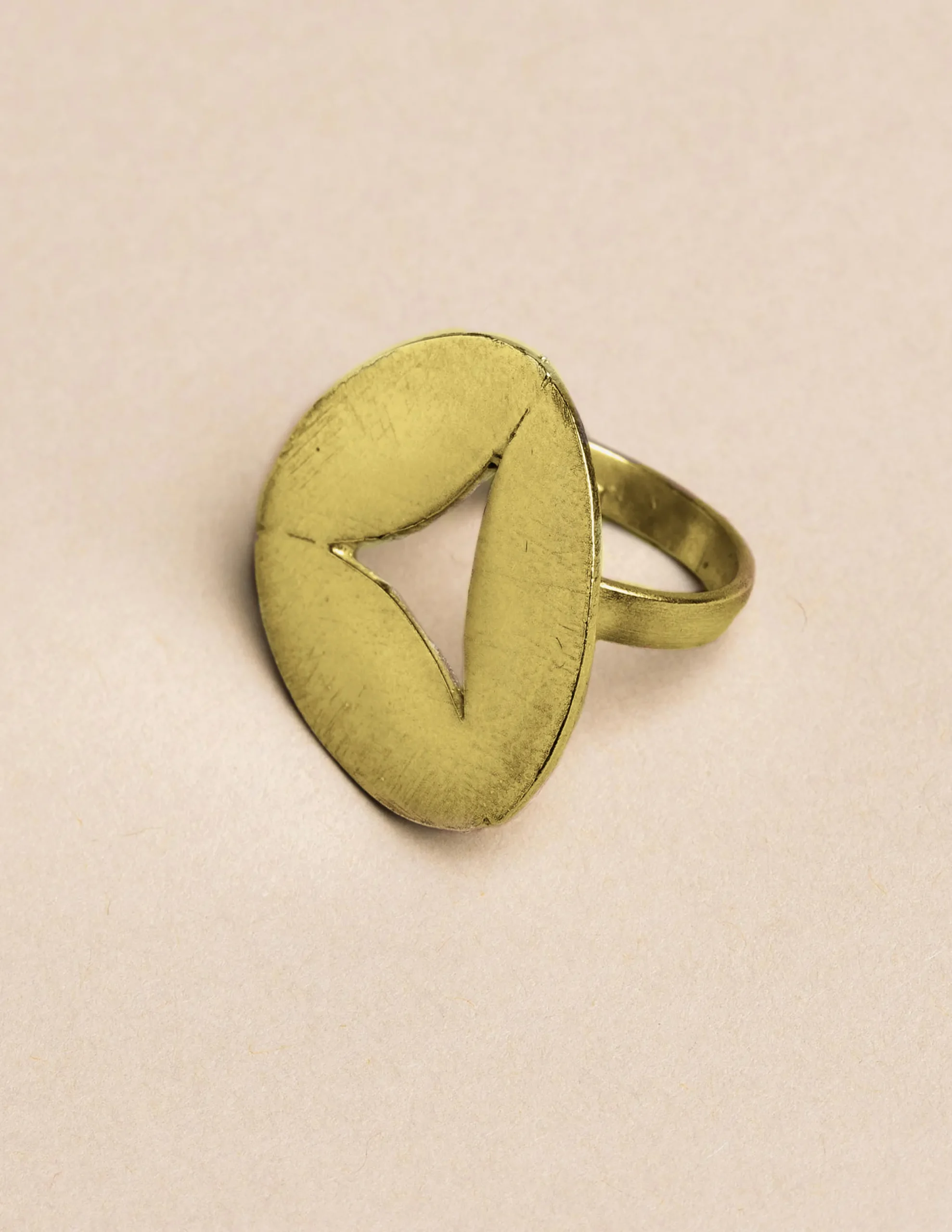 Nicoli Rings<GOLDEN TRIANGLE RING Dorados