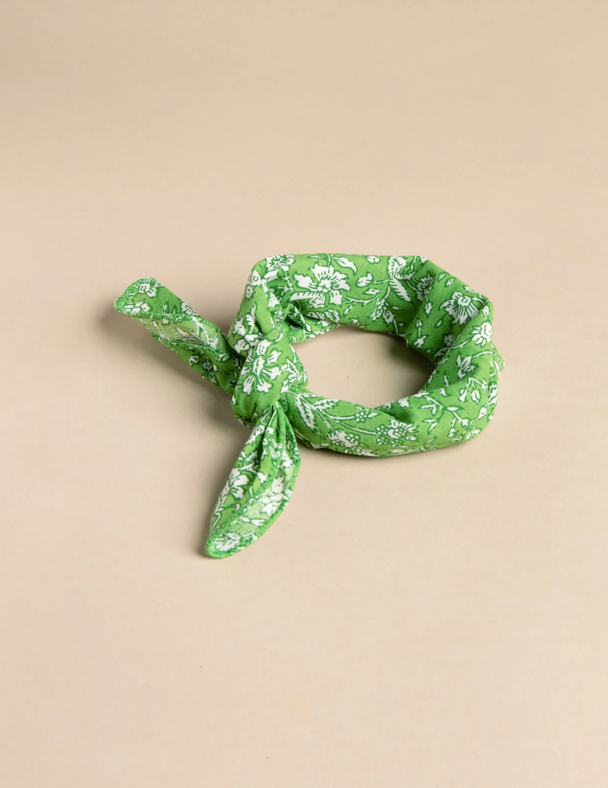 Nicoli Mini scarves|Neckerchiefs<GREEN FLORAL SCARF Azules claros
