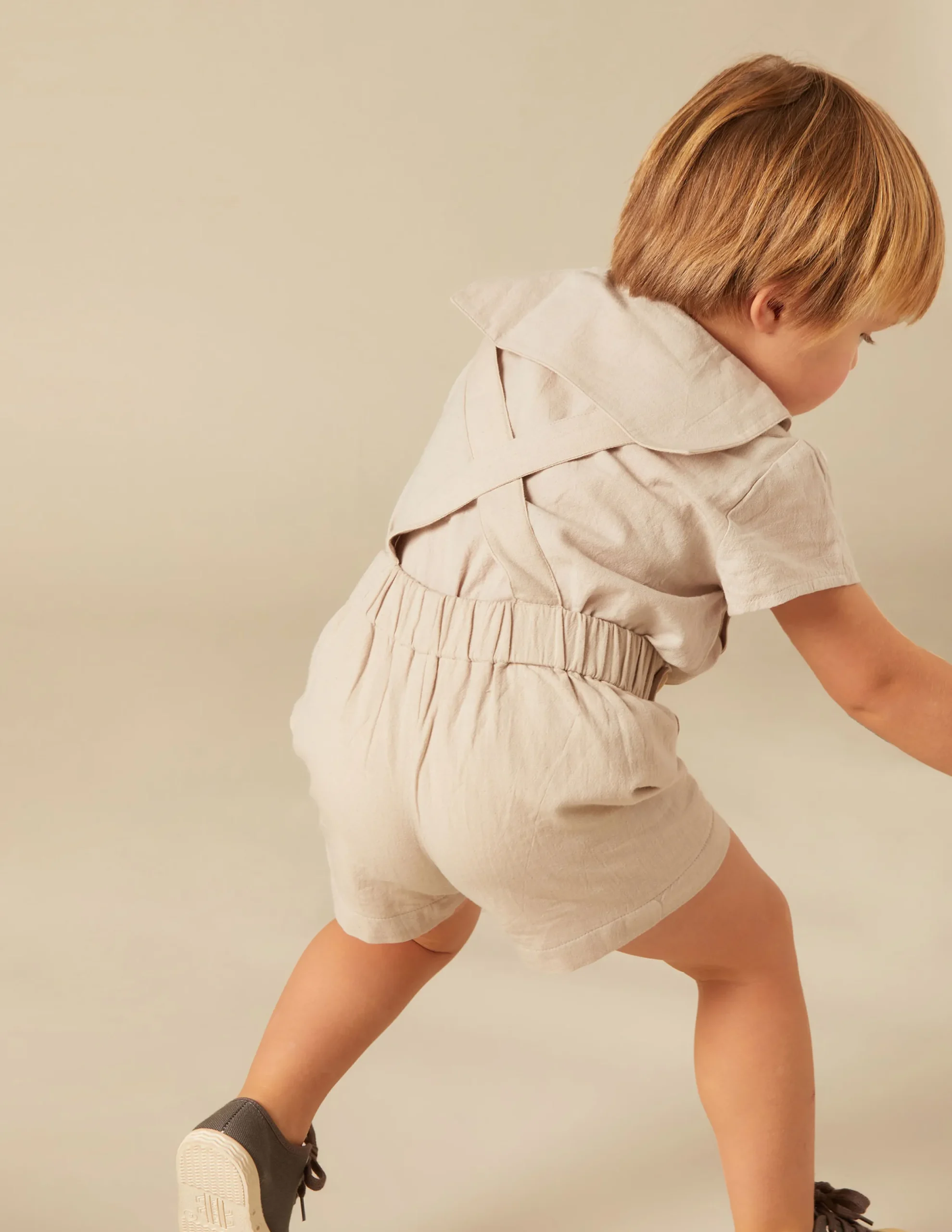 Nicoli Trousers<SAND SHORTS Arena