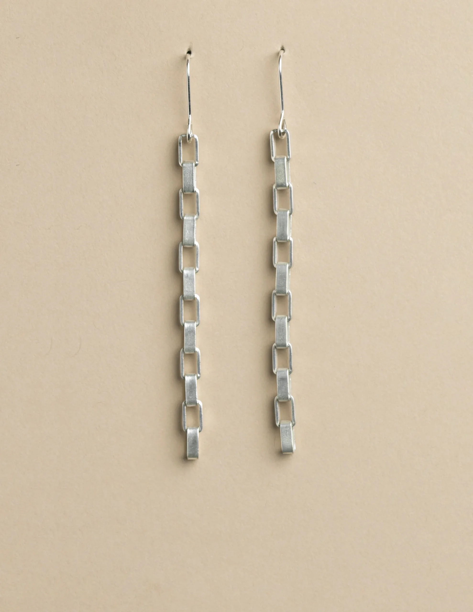 Nicoli Earrings<SILVER RECTANGLE EARRINGS Dorados