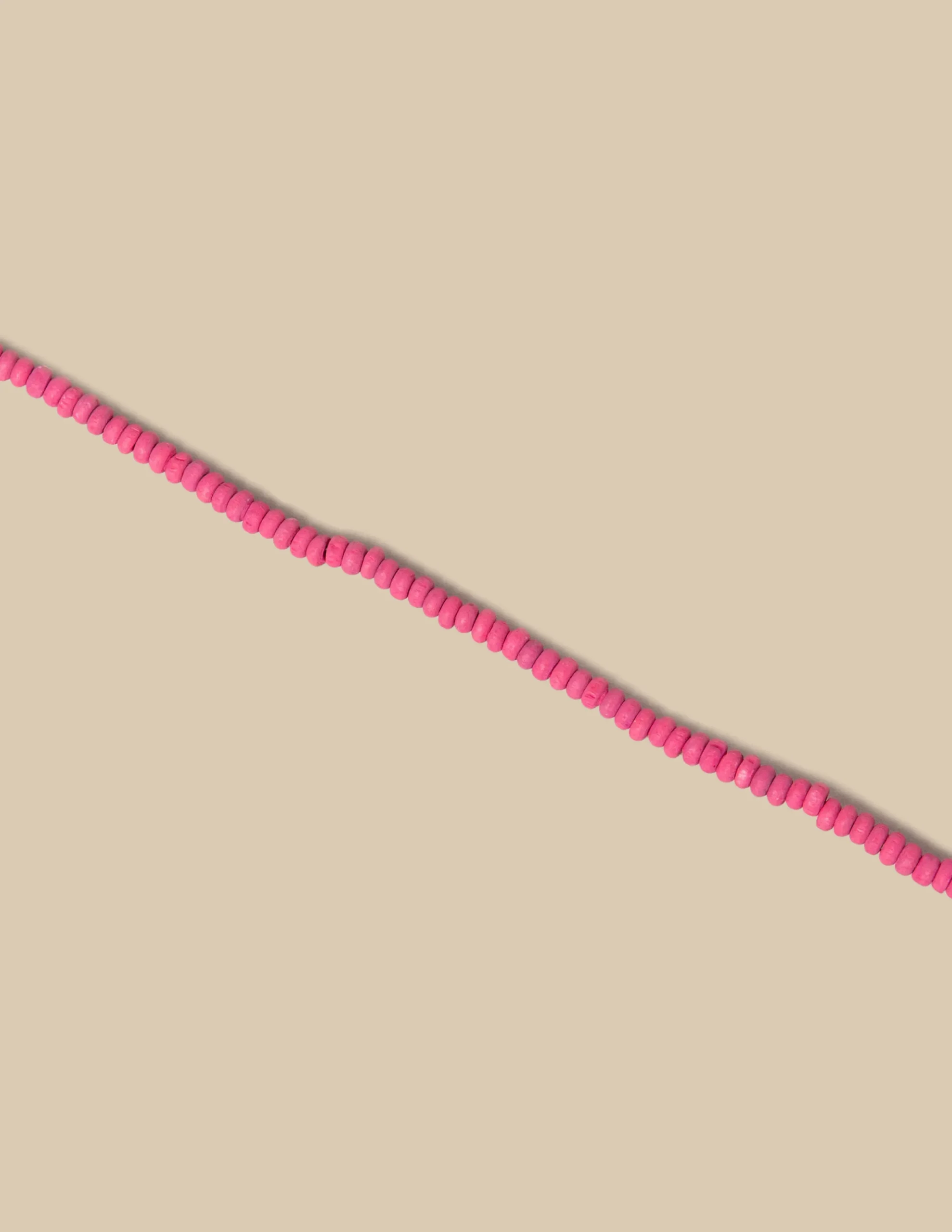 Nicoli Necklaces|Necklaces<STRAWBERRY SHORT NECKLACE Rosas