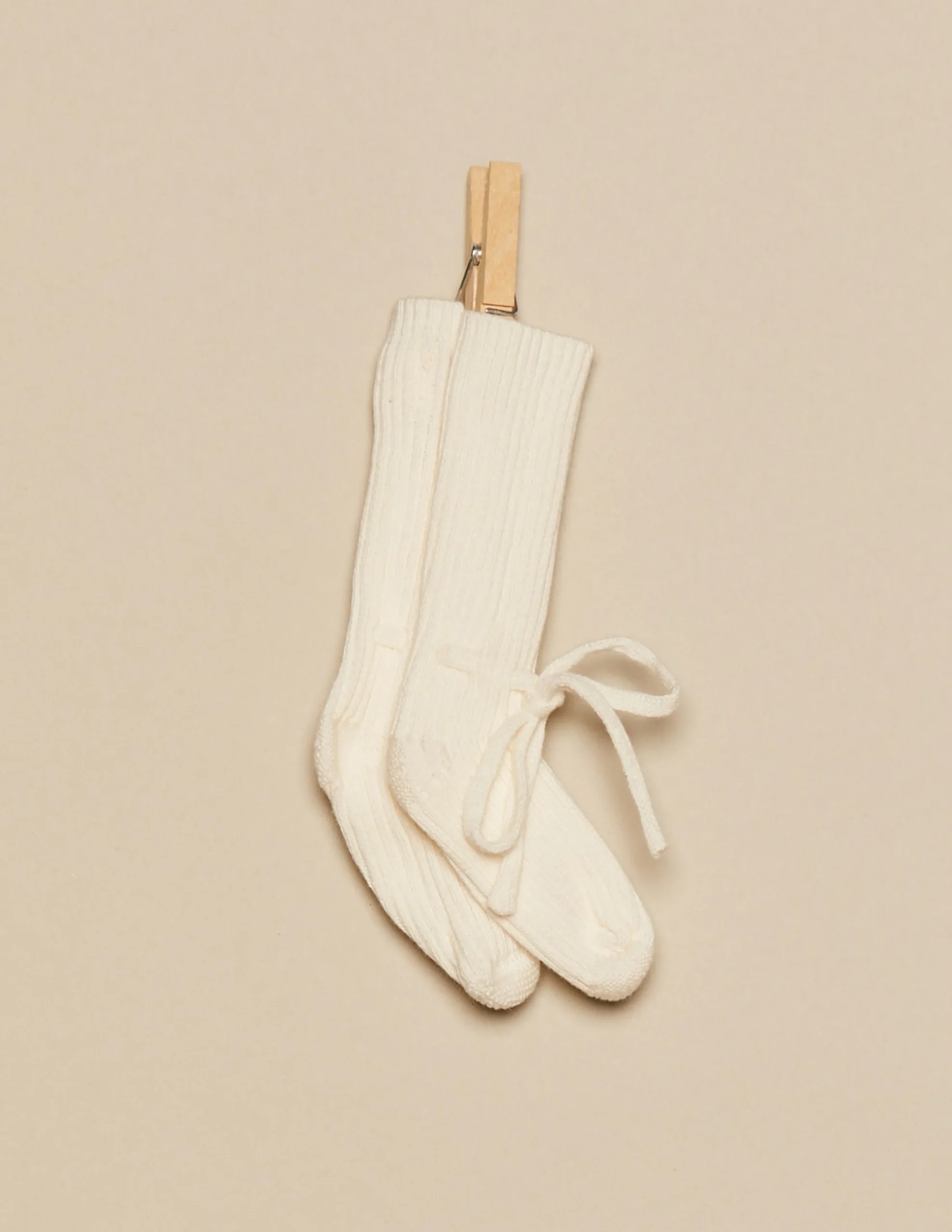 Nicoli Bootees<WHITE BOOTEES Rosas