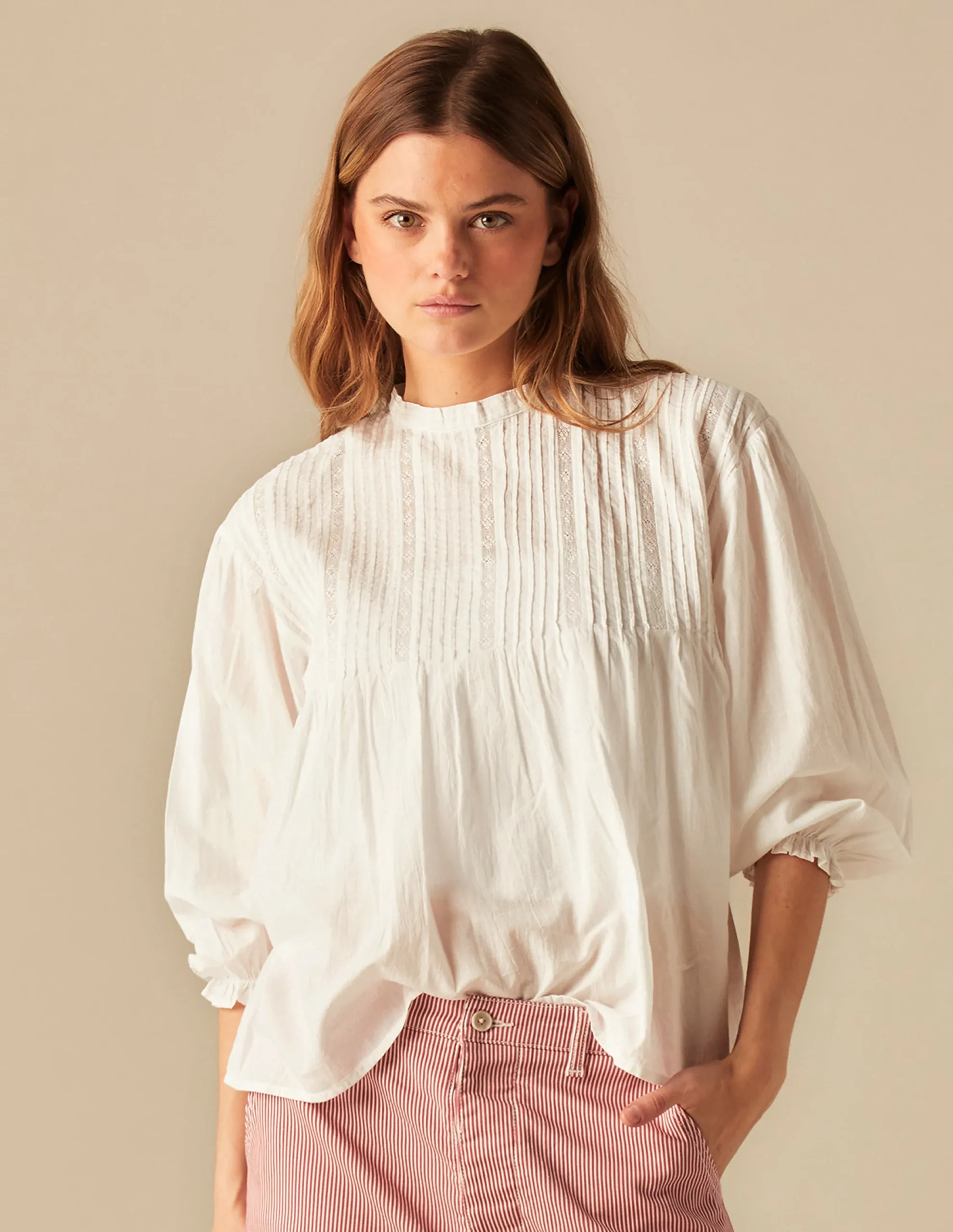 Nicoli Shirts & Blouses<WHITE LACE SHIRT Blancos