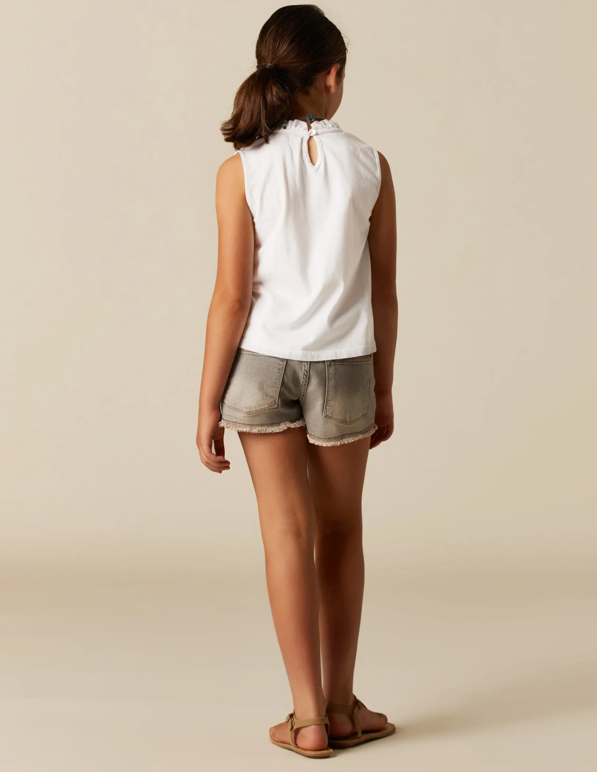 Nicoli T-shirts<WHITE RUFFLE NECK T-SHIRT Blancos